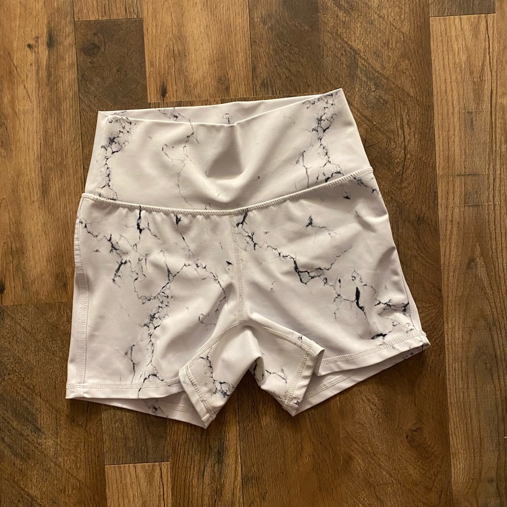Buffbunny Marble Shorts - M